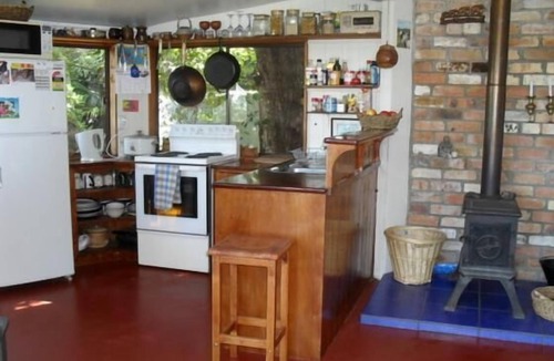 Palm Beach House | Palm Tree House- Romantic Hideway