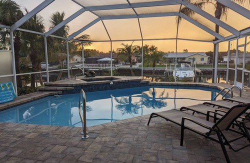 Apollo Beach House | Palm Tree III Pool Home Waterfront