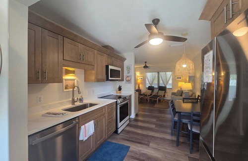 Holmes Beach Apartment | Palm Tree Villas
