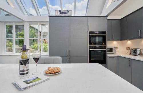 Axminster House | Palmers Cottage