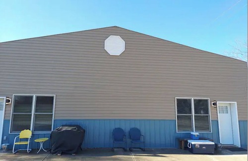Grand River Apartment | Palmers Lodge Large Apartment in Prime Hunting Area