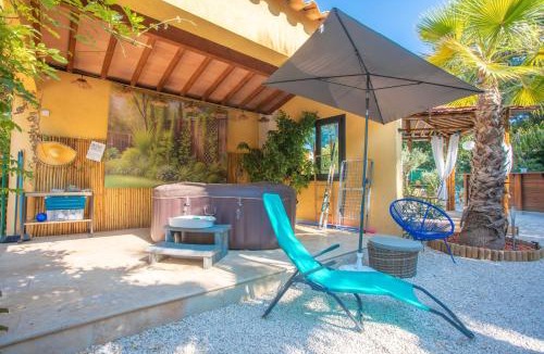 Cuers Villa | Palmiers en couleurs