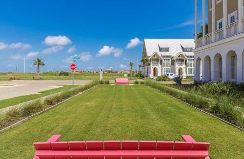 Port Aransas Apartment | Palmilla Beach Resort