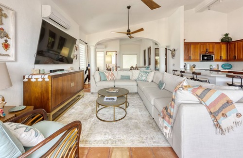 Palmilla Villa | PALMILLA VILLA WITH STUNNING OCEAN VIEWS