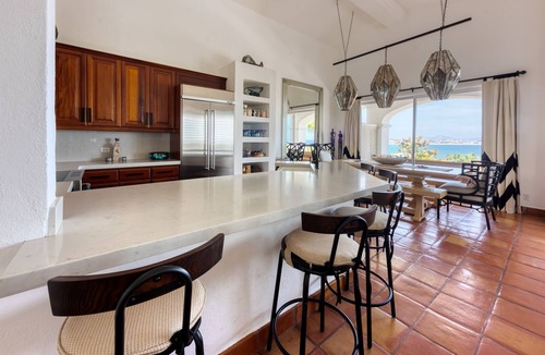 Palmilla Villa | PALMILLA VILLA WITH STUNNING OCEAN VIEWS