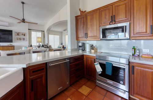 Palmilla Villa | PALMILLA VILLA WITH STUNNING OCEAN VIEWS