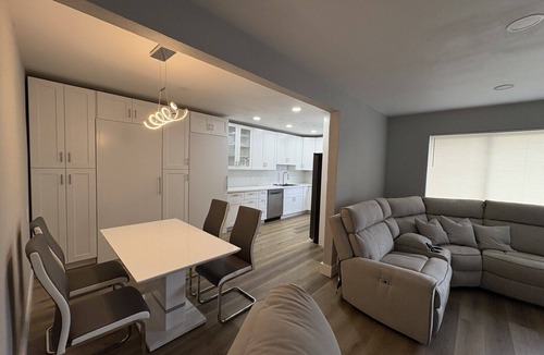 Highland Garden House | Palmitas Hollywood The Gateway Home