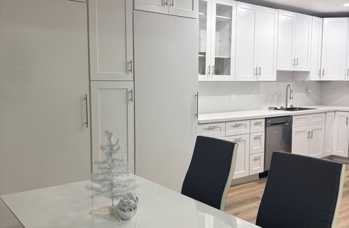 Highland Garden House | Palmitas Hollywood The Gateway Home