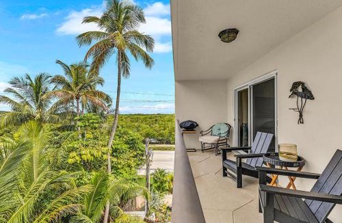 Islamorada House | Palms 417