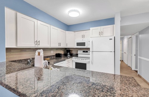 Myrtle Beach Condo | Palms Resort by Hosteeva