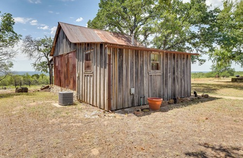 Dennis Cabin | Palo Pinto Paradise on 55-Acre Texas Farm