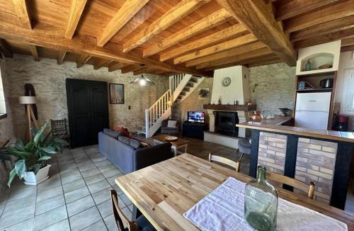 Larbey House | Paloumat