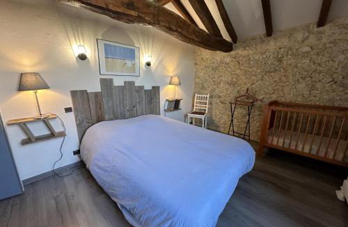 Larbey House | Paloumat