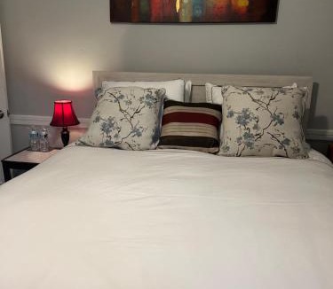 Albany House | Pamoyo Place