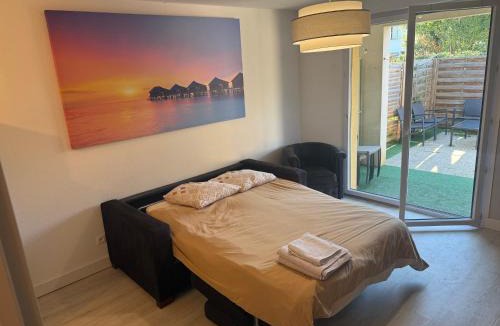 Gaillac Apartment | Pampa House - T2 Piscine - Clim et Parking