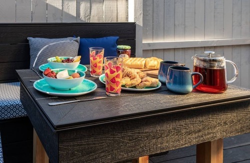 Inverness City Centre Apartment | Pamper Yourself in our DOUBLE SIZED copper tub