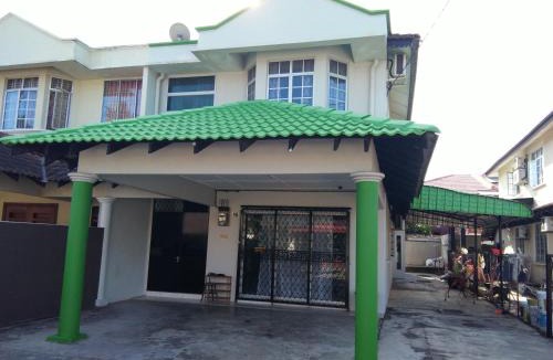 Taman Intan House | Pan Homestay