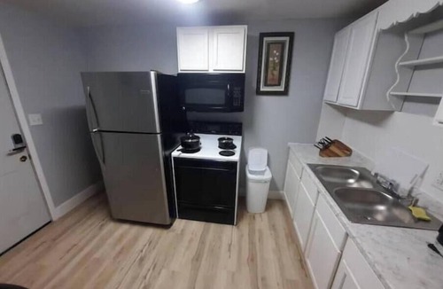 West Columbus Apartment | Pangaea!n