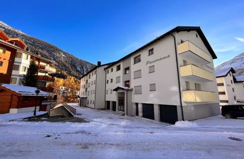 Leukerbad Apartment | Panorama 20, Grosses Studio, Nahe Ski-Pisten, Parkplatz