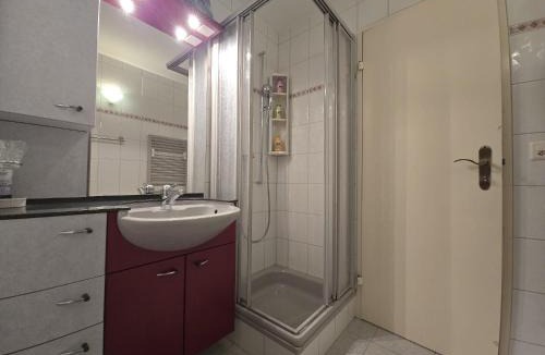 Leukerbad Apartment | Panorama 20, Grosses Studio, Nahe Ski-Pisten, Parkplatz