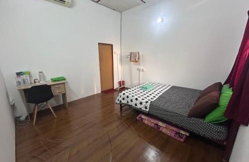 Hulu Langat Cabin | Panorama at DPuncakLui Chalet