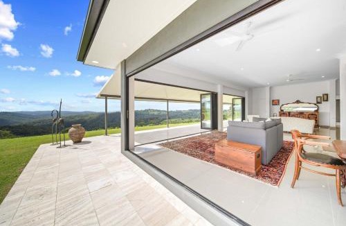 Bald Knob Apartment | Panorama Farm - 3BD Hinterland Hideaway