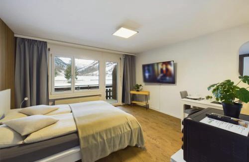 Taesch Apartment | Panorama hideaway apartment near Zermatt with parking!