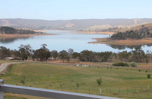 Bonnie Doon House | Panorama - Overlooking Lake Eildon