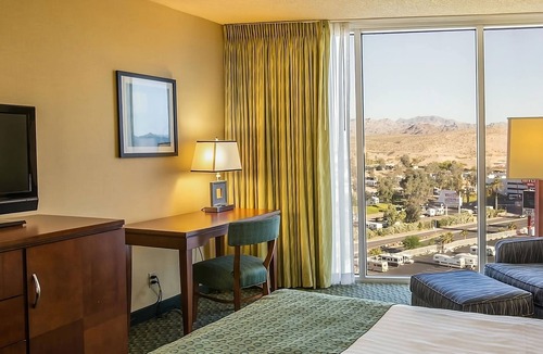 Laughlin Hotel | Panorama Room 2 Queens | 2 units | Aquarius Casino Resort | Free Parking