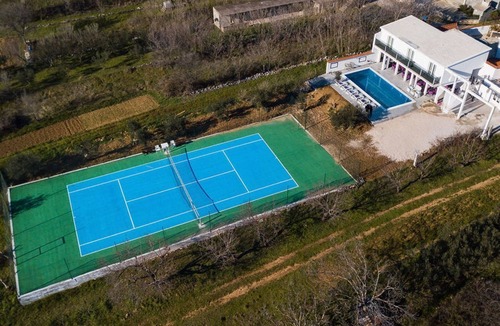 Cista Velika Villa | PANORAMA SPORT, POOL&BAR