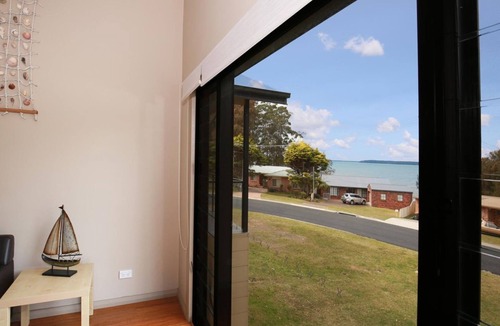 Basin View House | Panorama @ The Lake – Pet Friendly