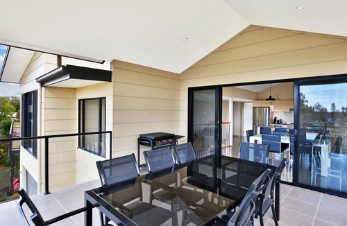 Basin View House | Panorama @ The Lake – Pet Friendly