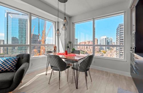 Willowdale Apartment | Panoramic 2 Bedroom 2 Bathroom Condo Sheppard Metro North York Toronto
