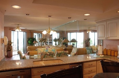 Midtown Condo | Panoramic 3BR/3BA Condo - Direct Beach Ocean Front