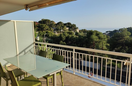 Castelldefels Apartment | PANORAMIC 4 APARTMENTS Castelldefels/POOL AND SEA VIEWS