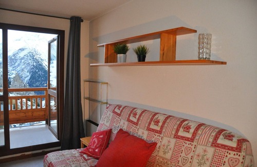 Venosc Apartment | Panoramic Alpine Stay