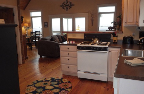 Skyland Cabin | Panoramic Blue Ridge Mountain Views & Rolling Meadows Retreat