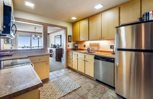 Tahoe City Condo | Panoramic Blue Waters & Mountain Peace: Your 3BR Tahoe Escape #47