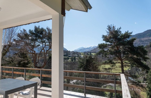 Bagneres-de-Bigorre Ski Chalet | Panoramic Chalet in Bagnères-de-Bigorre Pic du Midi View Garden and Private Parking