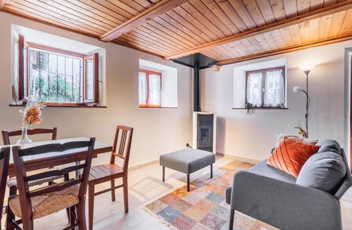 Indemini Ski Chalet | Panoramic Chalet Home