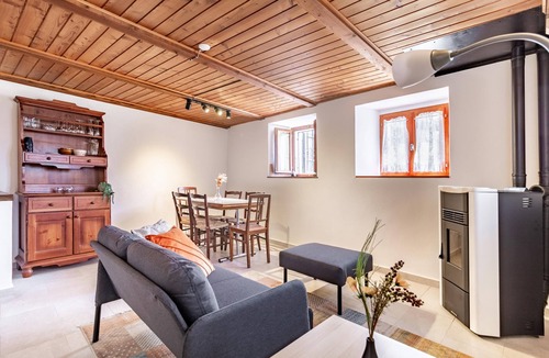 Indemini Ski Chalet | Panoramic Chalet Home