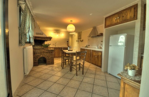 Empoli House | PANORAMIC COTTAGE WITH PRIVATE POOL GARDEN TERRACE WIFI AND BILLIARDS