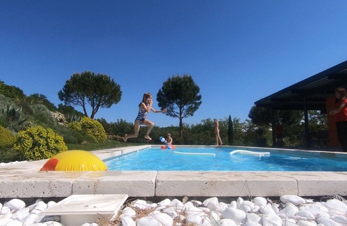 Mansonville Villa | Panoramic Countryside Villa (pool/jacuzzi)