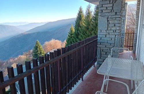 Montoso Apartment | Panoramic Eagle