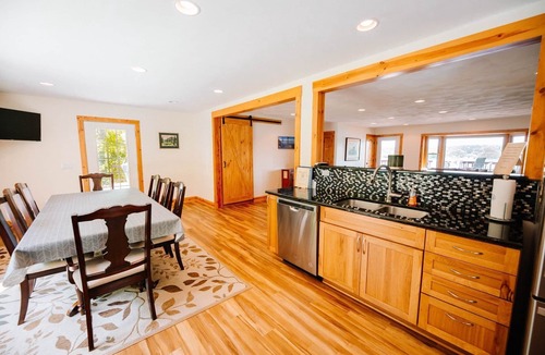 Ingles Cabin | Panoramic Gorgeous Lake Views, Private Docks 4BS8 - Abigails Lake View