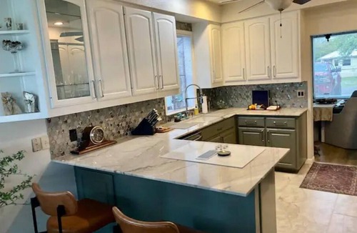 Highland Lake Estates House | Panoramic Lake Travis and Hill Country Views