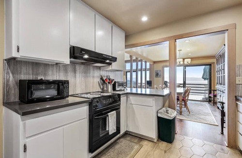 Tahoe City Condo | Panoramic Lake Views & Modern Comfort - Spacious Rocky Ridge #37