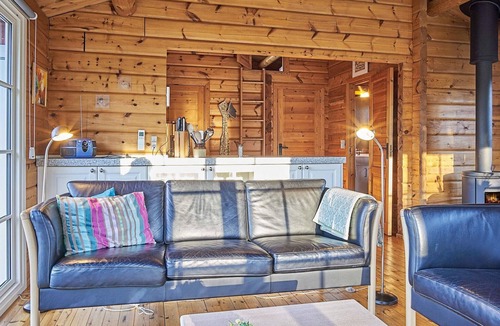 Sandvig House | Panoramic Log Cabin in Sandvig-By Traum