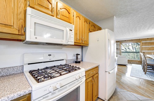Newport House | Panoramic Mtn Views: Spacious Tennessee Home!