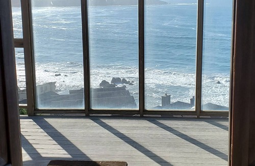 Dillon Beach House | Panoramic Ocean Views walk to the Beach